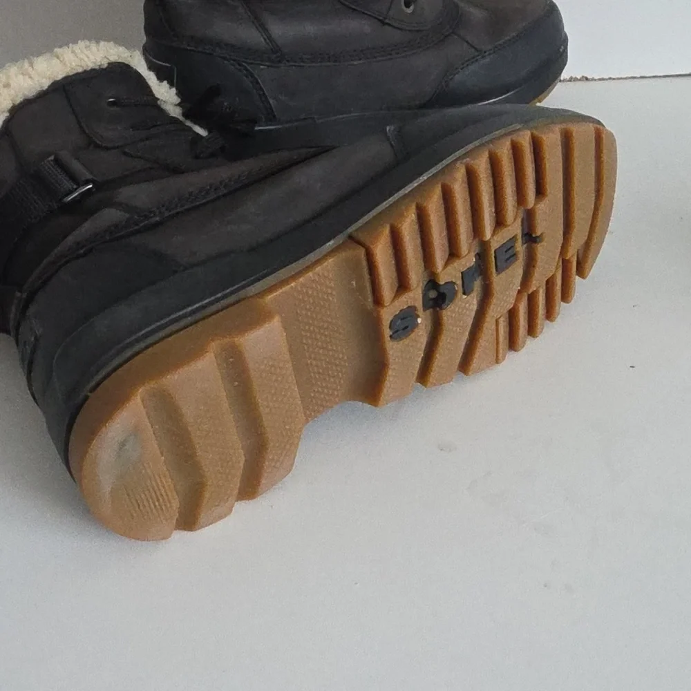 SOREL | Tivoli IV Parc waterproof boots in black with a shearling collar Sz 7